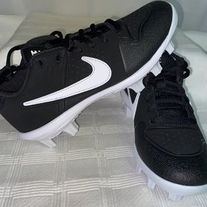 nike alpha huarache varsity low mcs youth